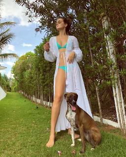 Camila Queiroz feet photo thumbnail