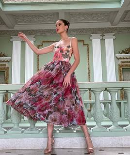 Camila Queiroz feet photo thumbnail