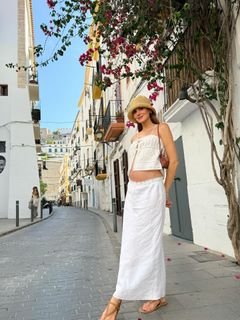 Camila Queiroz feet photo 14