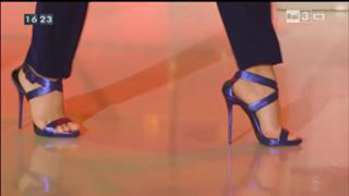 Camila Raznovich feet photo thumbnail