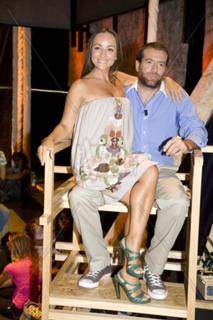 Camila Raznovich feet photo thumbnail