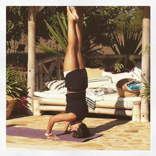 Camila Raznovich feet photo thumbnail