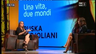 Camila Raznovich feet photo thumbnail