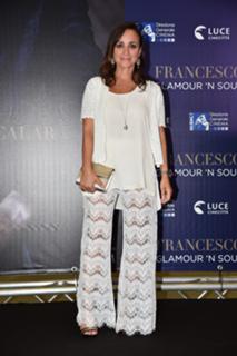 Camila Raznovich feet photo thumbnail