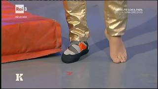 Camila Raznovich feet photo thumbnail