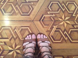 Camila Raznovich feet photo thumbnail