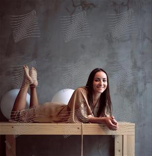 Camila Raznovich feet photo thumbnail