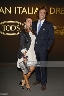 Camila Raznovich feet photo thumbnail