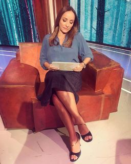 Camila Raznovich feet photo thumbnail