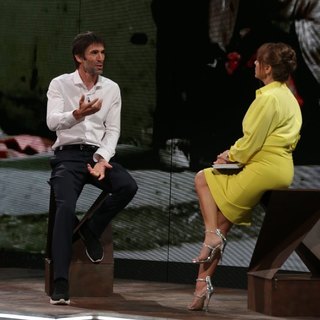 Camila Raznovich feet photo thumbnail