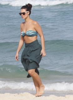 Camila Rodrigues feet photo 19