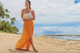 Camila Rodrigues feet photo 14