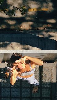 Camila Salazar feet photo 2