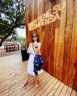 Camila Salazar feet photo 5