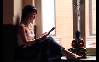 Camila Sodi feet photo thumbnail