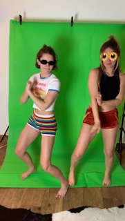 Camila Sodi feet photo thumbnail