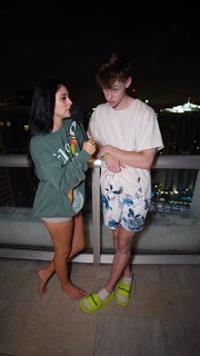 Camilla Araújo feet photo thumbnail