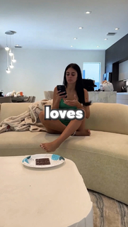 Camilla Araújo feet photo thumbnail