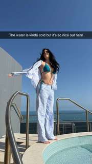 Camilla Araújo feet photo thumbnail