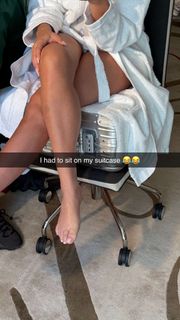 Camilla Araújo feet photo thumbnail