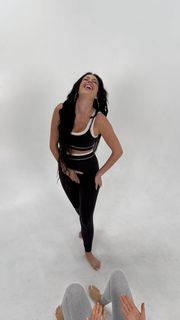 Camilla Araújo feet photo thumbnail