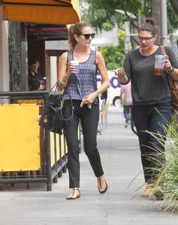 Camilla Belle feet photo thumbnail