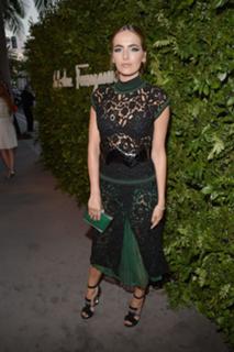 Camilla Belle feet photo thumbnail