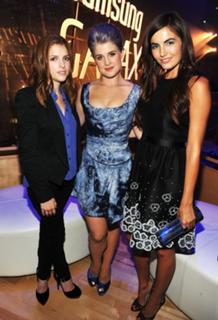 Camilla Belle feet photo thumbnail