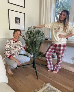 Camilla Luddington feet photo thumbnail