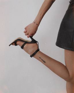 Camilla Mangiapelo feet photo 15
