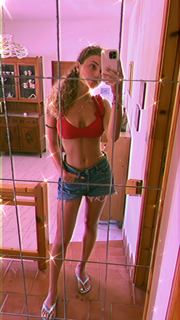 Camilla Mangiapelo feet photo 3