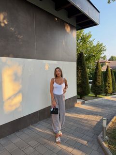 Camilla Mangiapelo feet photo 3