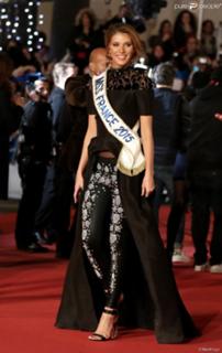 Camille Cerf feet photo thumbnail