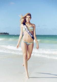 Camille Cerf feet photo thumbnail