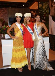 Camille Cerf feet photo thumbnail