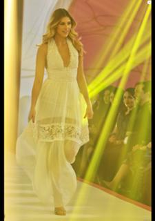 Camille Cerf feet photo thumbnail