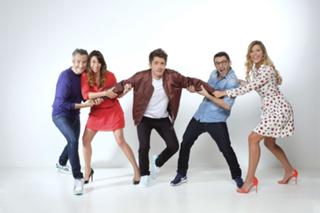 Camille Cerf feet photo thumbnail