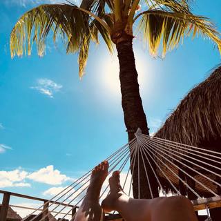 Camille Cerf feet photo thumbnail