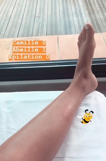Camille Cerf feet photo thumbnail