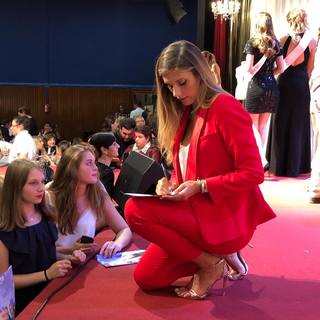 Camille Cerf feet photo thumbnail