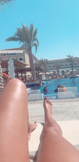 Camille Cerf feet photo thumbnail