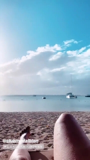 Camille Cerf feet photo thumbnail