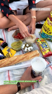 Camille Cerf feet photo thumbnail