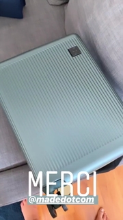 Camille Cerf feet photo thumbnail