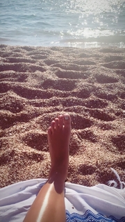 Camille Cerf feet photo thumbnail