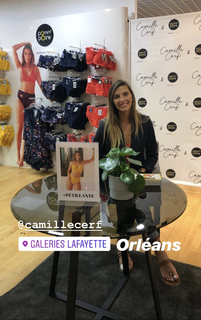 Camille Cerf feet photo thumbnail