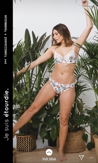 Camille Cerf feet photo thumbnail