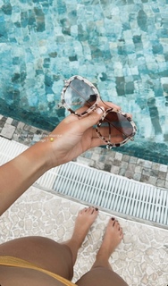 Camille Cerf feet photo thumbnail