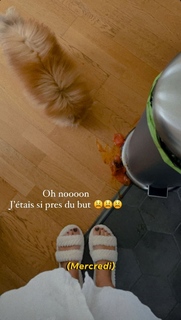 Camille Cerf feet photo thumbnail