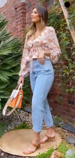 Camille Cerf feet photo thumbnail